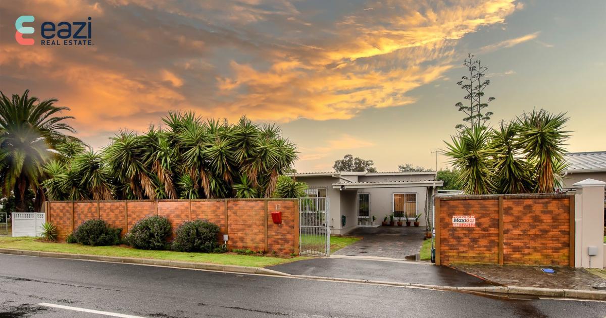 3 Bed Home For Sale in Bothasig (R 2,095,000)