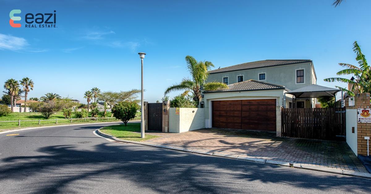 4 Bed Home For Sale in Parklands (R 2,844,000)