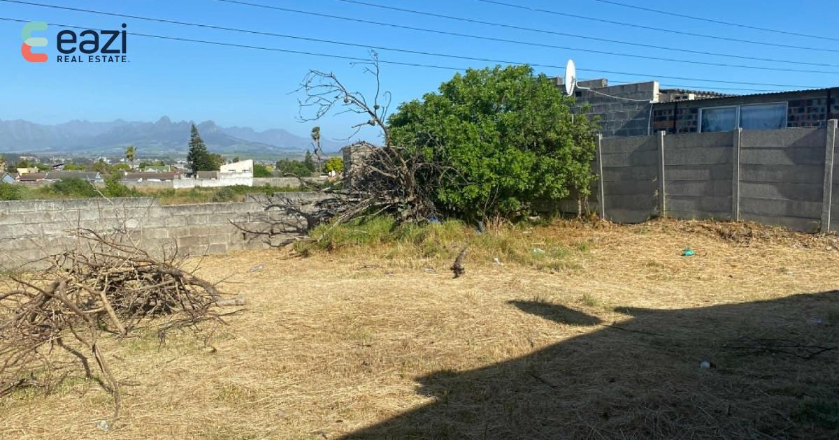 Plot For Sale in Malibu Village (R 700,000)